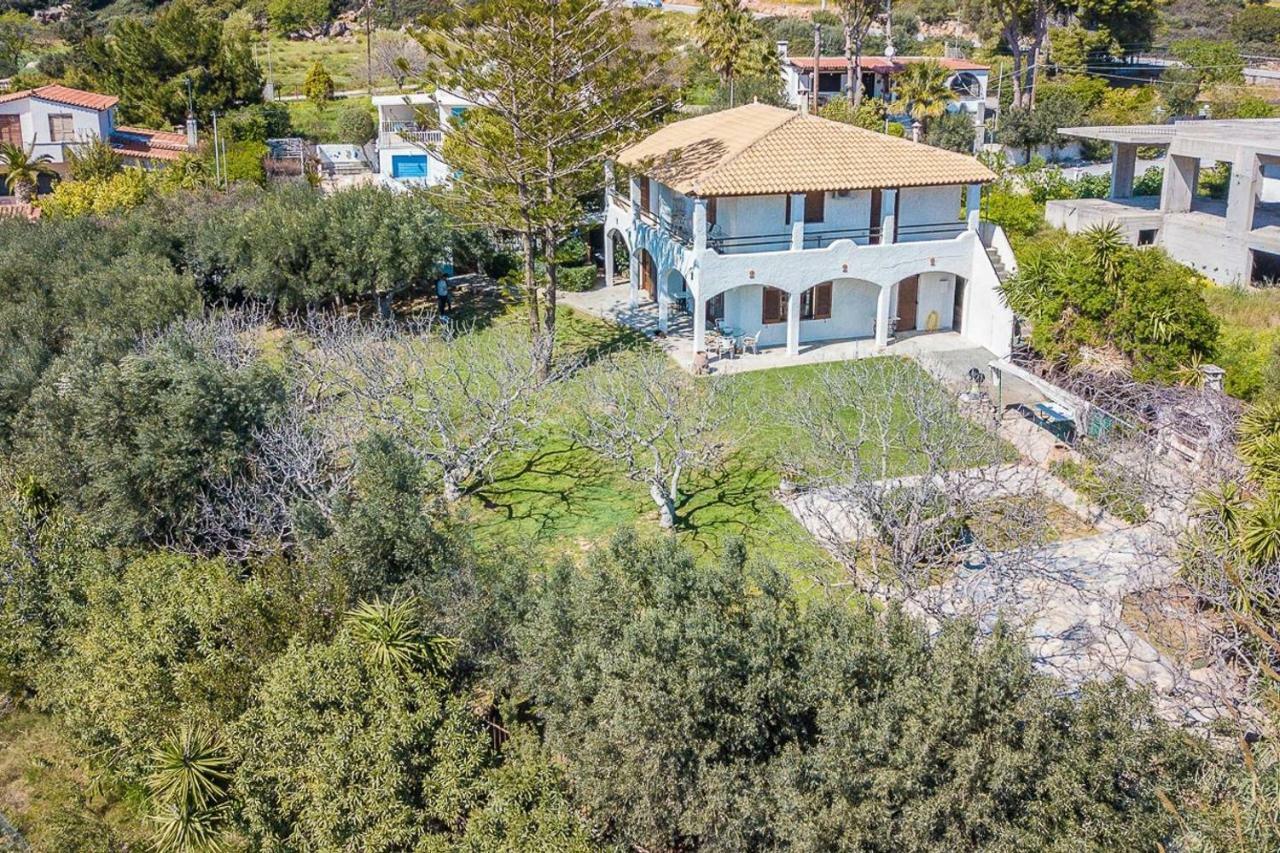 Light-Filled Home With Garden Near Beach Anavyssos Exterior foto
