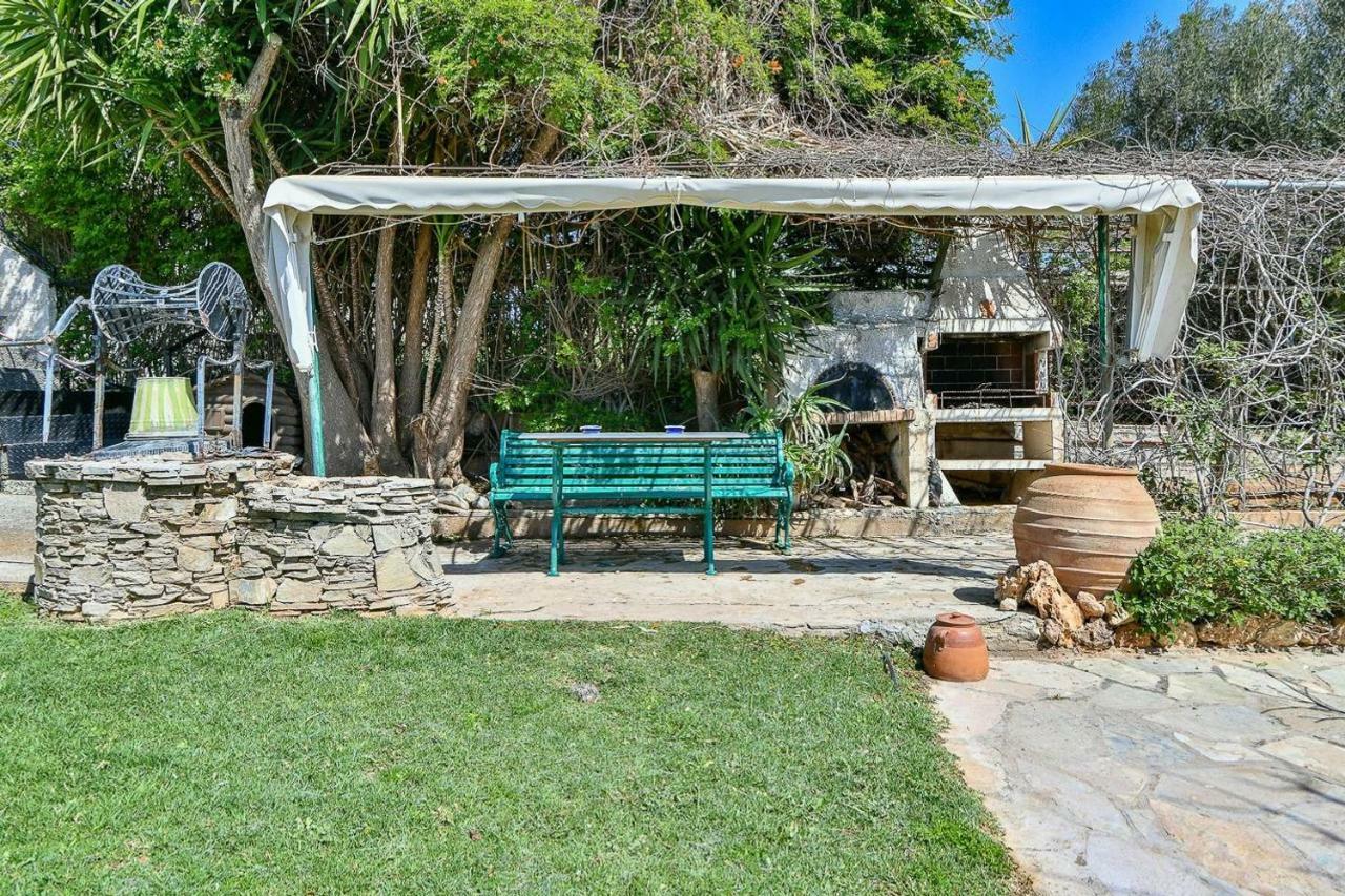 Light-Filled Home With Garden Near Beach Anavyssos Exterior foto