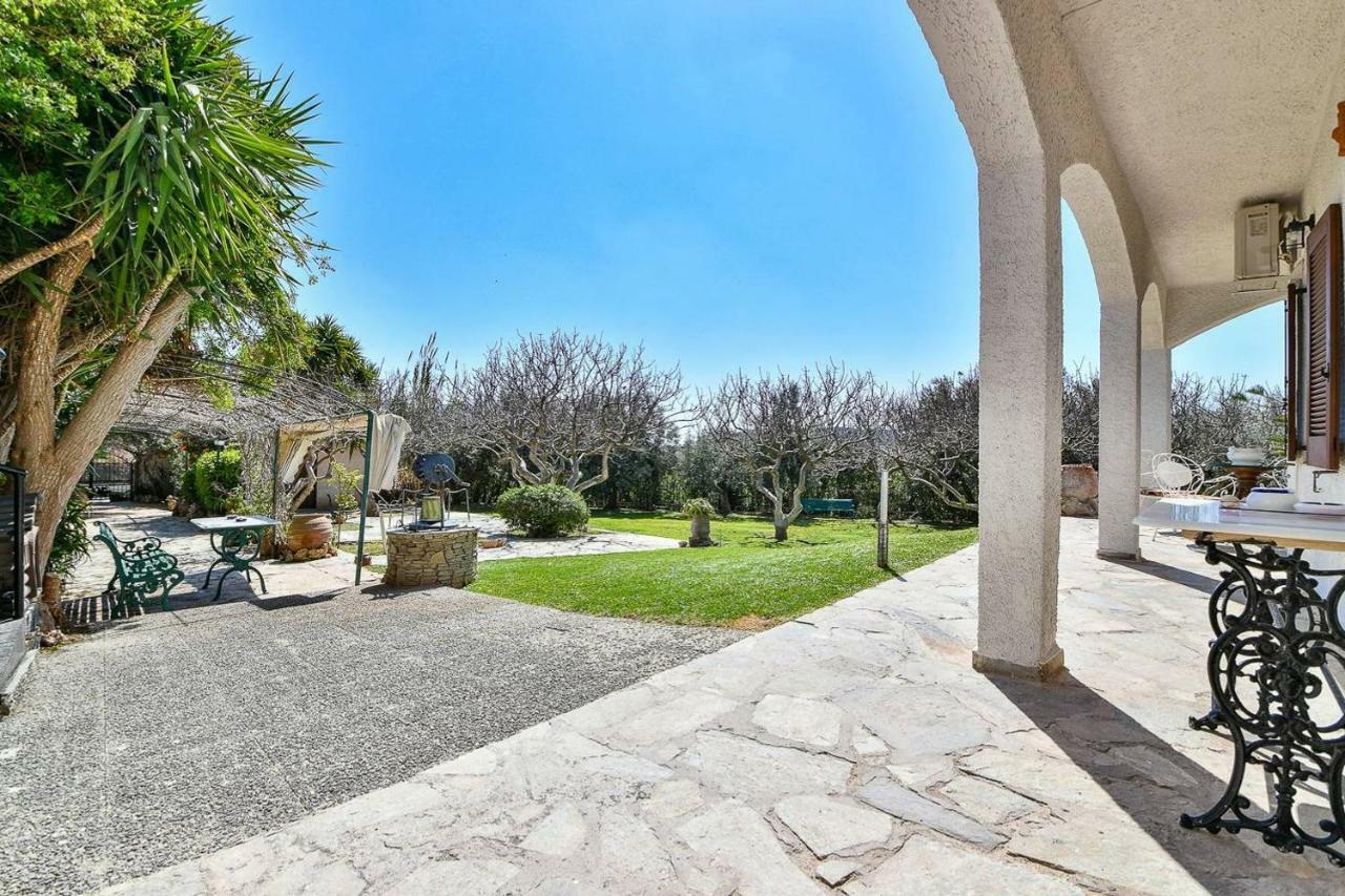 Light-Filled Home With Garden Near Beach Anavyssos Exterior foto